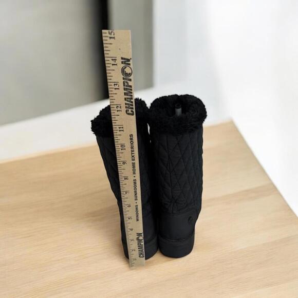 SOLD Totes Women's Boots Size 9M Quilted Upper Black Winter Boots with Fur Trim - Picture 7 of 8